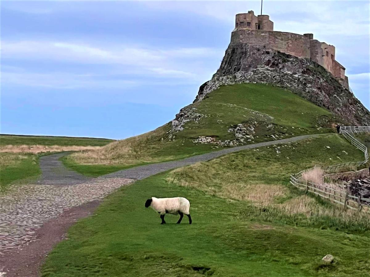 The Ship Inn Holy Island of Lindisfarne Exterior photo
