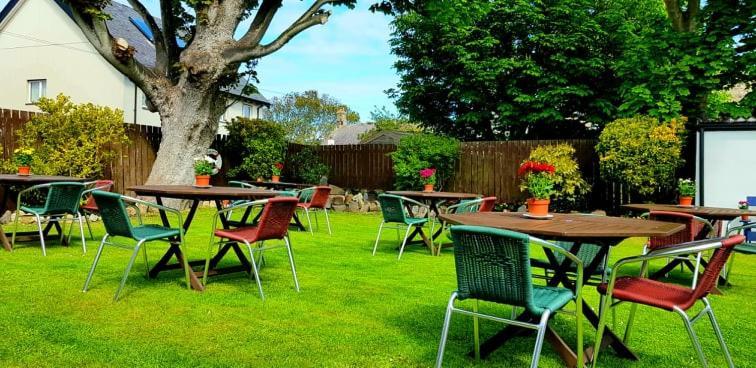 The Ship Inn Holy Island of Lindisfarne Exterior photo